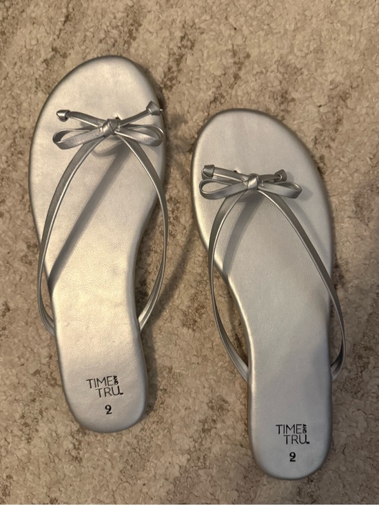 No Boundaries Shoes - No Boundaries Silver Bow Thong Sandals - Women